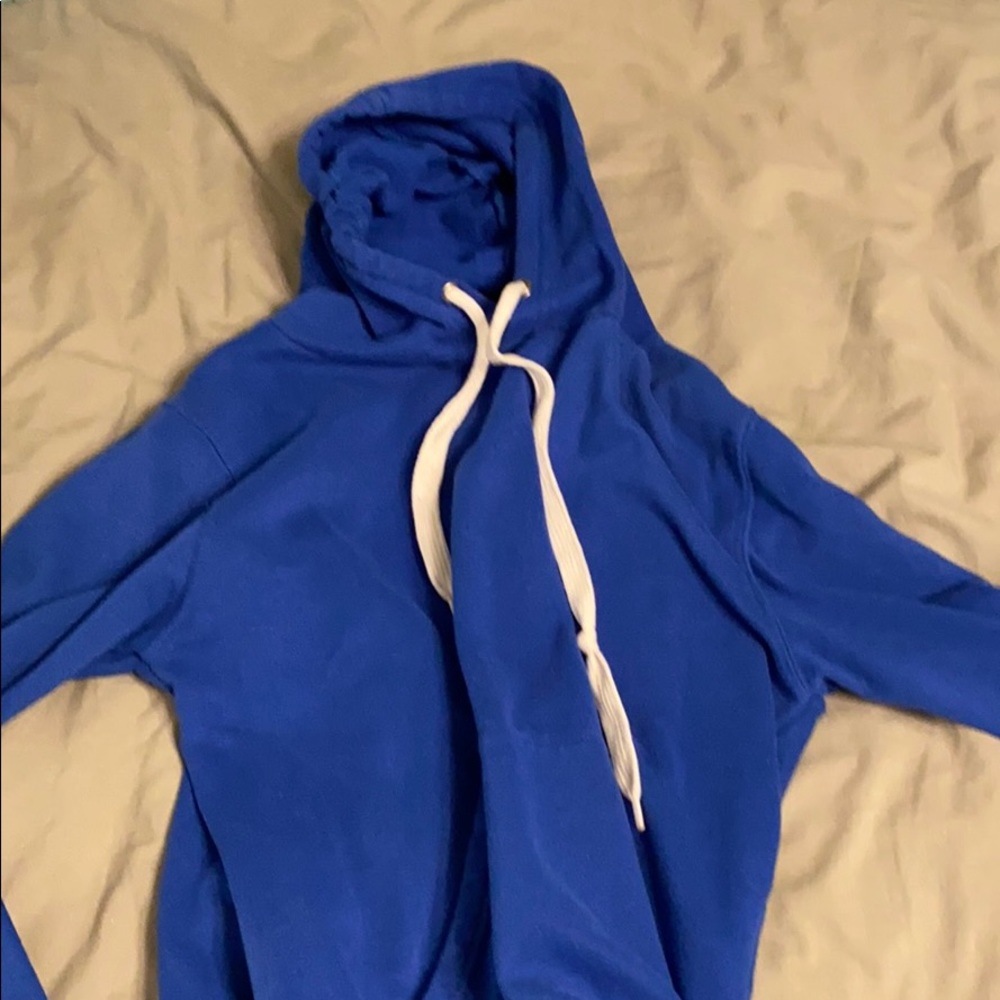 Bluenotes’ Kids XL blue sweatshirt